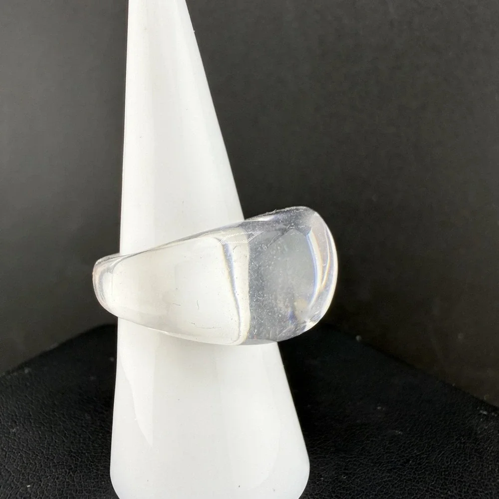 Vintage Estate Ring Clear Acrylic Chunky Dome Size 7
